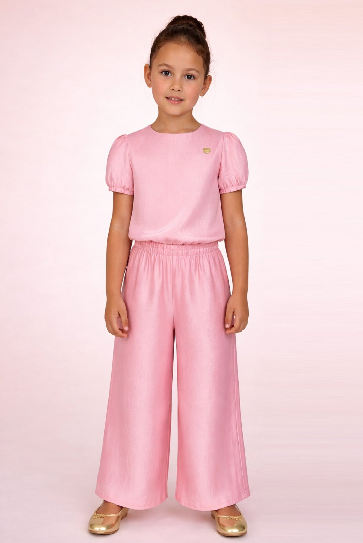 EVERLYNE cropped summer blouse. Flamingo Festival
